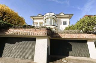 Villa kaufen in 70193 West, Großzügige, vielseitige, Stadtvilla in bester Wohn-Aussichtslage (Hauptmannsreute) in Stuttgart-West