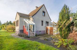 Einfamilienhaus kaufen in 15366 Neuenhagen, Keller, Garage, Schuppen, großer Garten u.v.m.: Sanierungsbedürftiges Einfamilienhaus in Neuenhagen