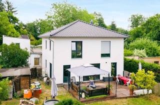 Villa kaufen in 15370 Petershagen, Mehrfamilienwohnen in Petershagen! Moderne Stadtvilla + renovierte Remise