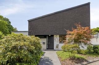 Einfamilienhaus kaufen in 40699 Erkrath, Exklusives Einfamilienhaus mit Garten, Sauna & Kamin in Toplage von Erkrath/Hochdahl