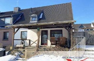 Doppelhaushälfte kaufen in 23738 Lensahn, Lensahn - Doppelhaushälfte mit Garage und großem Garten