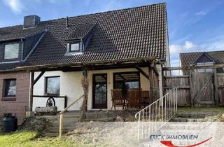 Doppelhaushälfte kaufen in 23738 Lensahn, Lensahn - Doppelhaushälfte mit Garage und großem Garten