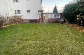 Einfamilienhaus kaufen in 61440 Oberursel, Einfamilienhaus (DHH), Oberursel, stadtnah mit großem Garten und Garage