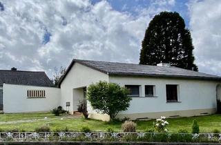 Haus kaufen in 66386 St. Ingbert, Wohnen auf einer Ebene mit Terrasse und Garten!