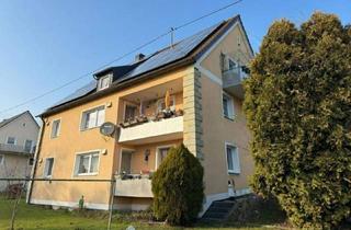 Mehrfamilienhaus kaufen in 86666 Burgheim, Burgheim - MFH mit 3 Einheiten, Außenwanddämmung, PV Technik & Grundstückspotenzial in Zentrallage Burgheims