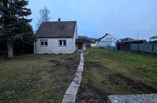 Einfamilienhaus kaufen in 95111 Rehau, Rehau - Sanierungsbedürftiges Einfamilienhaus mit Potential - entkernt!