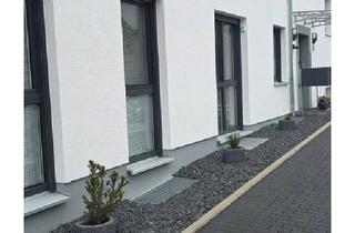 Wohnung kaufen in 58455 Witten, Witten - Eigentumswohnung mit Garten 3,5 Zimmer Witten-Heven 380.000 Euro