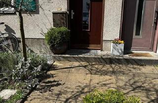 Reihenhaus kaufen in 12277 Berlin, Berlin - Historisches Reihenhaus mit Vorder- & Hintergarten - modernisiert