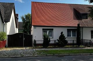 Doppelhaushälfte kaufen in 14641 Nauen, Nauen - Doppelhaushälfte mit großem Grundstück