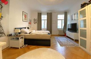 Wohnung kaufen in 91054 Erlangen, Kapitalanlage in bester Innenstadtlage – Vermietete 4-Zimmer-Altbauwohnung mit 107 qm