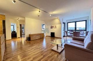 Wohnung kaufen in 47918 Tönisvorst, Charmante Dachgeschosswohnung mit Balkon in zentraler Lage von St. Tönis!