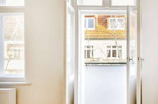 Wohnung kaufen in Driesener Straße 29, 10439 Prenzlauer Berg, Bezugsfreie, attraktive 2-Zimmer-Wohnung mit Balkon & schönen Altbaudetails im Arnimplatz-Kiez!