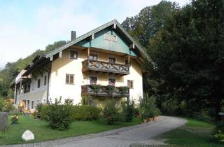 Wohnung mieten in Burgweg, 83229 Aschau, Naturnahe, neu renovierte 3-Zimmer-Wohnung in Aschau