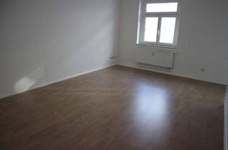 Wohnung mieten in Jahnstraße 64, 17039 Wulkenzin, Frei ab 1.4.26 !!! Bad mit Dusche - im 2. OG - Laminat !