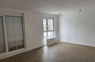 Wohnung mieten in Niebergallstraße 20, 12557 Köpenick, Schön geschnittene 4-Zimmer-Wohnung mit Balkon!