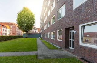 Wohnung mieten in Hökerstraße 15, 27568 Lehe, Renovierte 2-Zimmer-Wohnung über den Dächern von Bremerhaven-Lehe!