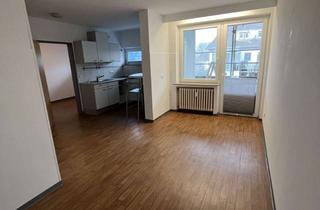 Wohnung mieten in Marienstraße 41, 32756 Detmold, (17) Helle 2-Zimmer-Wohnung im 1. OG mit Balkon + Parkplatz
