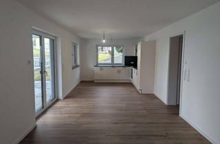 Wohnung mieten in 94360 Mitterfels, Ruhige Wohnlage! Großzügige Neubauwohnung mit überdachter Terrasse und Garten!