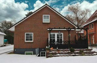 Haus kaufen in 23909 Ratzeburg, Hyggeliger Bungalow mit Souterrain und großzügigem Ausbaupotential im Dachgeschoss