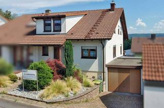 Doppelhaushälfte kaufen in 75438 Knittlingen, Charmante Doppelhaushälfte mit viel Platz für die Familie – Balkon, Garten & Garage