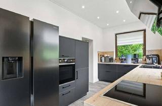 Haus kaufen in 75339 Höfen, Provisionsfrei: Zweifamilienhaus mit Traumaussicht