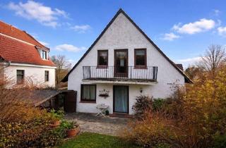 Einfamilienhaus kaufen in 23701 Eutin, Einfamilienhaus mit großem Grundstück