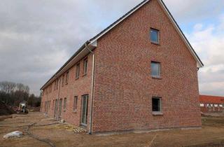 Haus mieten in Haapsalustraße 2A, 24768 Rendsburg, Neubau-Reihenendhaus mit 4 Zimmern