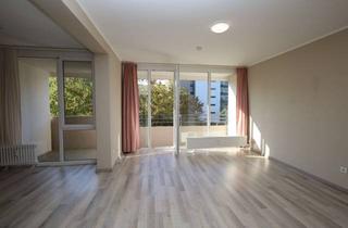 Wohnung kaufen in 53177 Bad Godesberg, 1,5 ZIMMERWOHNUNG MIT EINBAUKÜCHE, STELLPLATZ & BALKON -leerstehend-