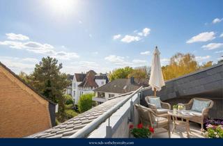 Wohnung kaufen in 30519 Döhren, Charmante Dachgeschosswohnung mit Aufzug in denkmalgeschützter Jugendstilvilla – Waldhausen