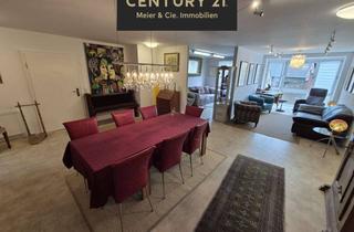 Wohnung kaufen in 50259 Pulheim, Kölner Stadtgrenze - Komfortable 4-Zimmer-Wohnung mit Stellplatz in Sinnersdorf