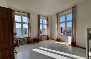 Wohnung kaufen in 10783 Schöneberg, Bezugsfreie, helle Altbauwohnung mit Balkon im herrschaftlichen Gründerzeithaus in Berlin-Schöneberg