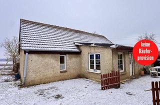 Einfamilienhaus kaufen in 17309 Zerrenthin, HORN IMMOBILIEN ++ sanierungsbedürftiges Einfamilienhaus in Alleinlage an der Bundesstraße