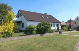 Wohnung kaufen in Abenberger Weg 14, 91183 Abenberg, Große 4-Zimmer-Erdgeschosswohnung mit Terasse und Garten