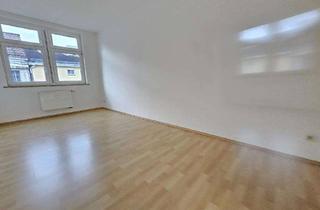 Wohnung mieten in Friedrich-Engels-Straße 23, 08523 Plauen, Hier gibt es viel Platz für kleines Geld und eine Aussicht vom Balkon