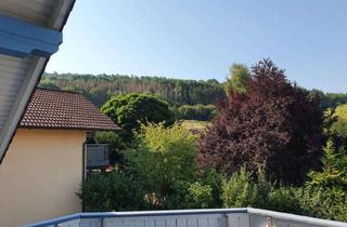 Wohnung mieten in 36151 Burghaun, Helle 3-Zimmer Dachgeschosswohnung mit Balkon in Burghaun Rothenkirchen