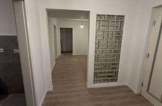Wohnung mieten in Stückergärten 42, 35279 Neustadt, Geräumige 4-Zimmer-Wohnung in Neustadt (Hessen)