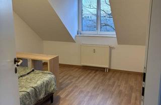 WG-Zimmer mieten in Straße Der Einheit 20a, 16515 Oranienburg, Polizei WG Mitbewohner gesucht ab 1 März/ Warmmiete 340€