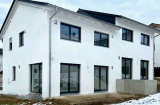 Doppelhaushälfte kaufen in Herrnwald 44, 94575 Windorf, Erstbezug KFW55: Helle Doppelhaushälfte mit Südausrichtung