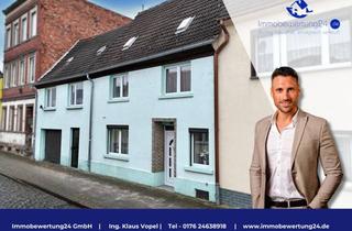 Haus kaufen in 39240 Calbe, Großzügiges Wohnensemble mit Terrasse & Hof in Calbe (Saale)