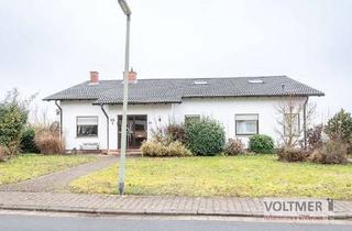 Einfamilienhaus kaufen in 66564 Ottweiler, GELEGENHEIT - Einfamilienhaus mit Einliegerwohnung, Doppelgarage und Garten in Ottweiler!