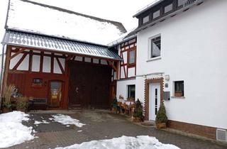 Einfamilienhaus kaufen in Mudersbacher Straße 16, 35644 Hohenahr, Modernisiertes 4-Zimmer Einfamilienhaus in Hohenahr mit Garten
