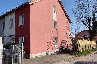 Haus mieten in Nibelungenring 11 F, 67547 Worms, Modernes Reihenendhaus mit Garten, 6 Zimmern, EBK und 2 Stellplätzen – ideal für Familien