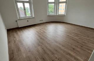 Wohnung mieten in 08060 Zwickau, Erstbezug nach Renovierung - Helle 3-Raumwohnung mit Dusche und Badewanne im