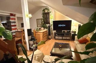 Wohnung kaufen in 01097 Dresden, Dresden - Charmante Maisonettewohnung mit großer Dachterrasse im Herzen des Dresdner Hechtviertels