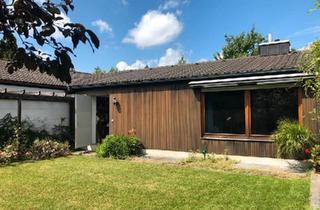Haus kaufen in 82152 Planegg, Planegg - Ohne Makler: Bungalow mit Einliegerwohnung direkt am Wald