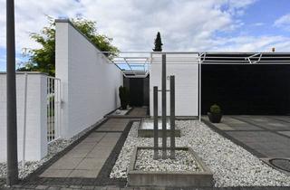 Haus kaufen in 59558 Lippstadt, Lippstadt - Außergewöhnlicher Bungalow in erstklassiger Wohnlage von Lippstadt-Rixbeck