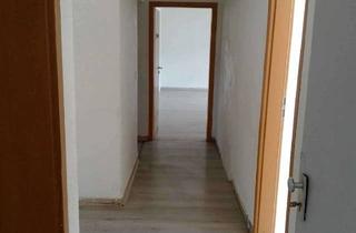 Wohnung kaufen in 59457 Werl, 4-Zimmer-Wohnung mit eigenem Garten – Renovierungsbedürftig, aber mit Potenzial!