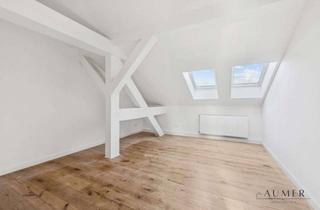 Wohnung kaufen in 10119 Prenzlauer Berg, Sanierte 3-Zimmer Dachgeschosswohnung mit Balkon