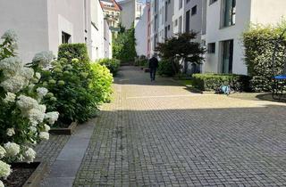 Wohnung kaufen in Schwedter Str. 42a, 10435 Prenzlauer Berg, Provisionsfrei: exklusives, ruhiges Townhouse & Privatgarten in den Kastaniengärten/Prenzlauer Berg