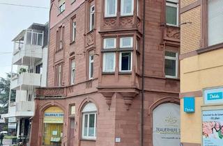 Wohnung mieten in 76133 Innenstadt-West, Stilvolle Altbauwohnung mit Stuck und Granitbad incl. Einzelgarage in der Oststadt